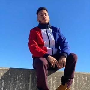 Meet your Posher, Julian